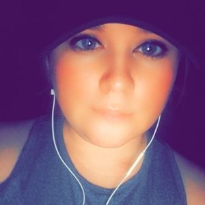 Meet your Posher, Lacy